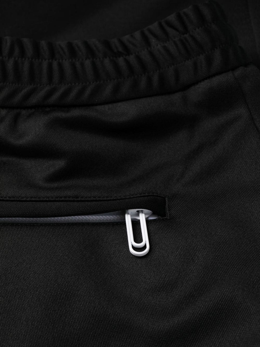 SINGLE ARROW SLIM TRACKPANT BLACK WHITE