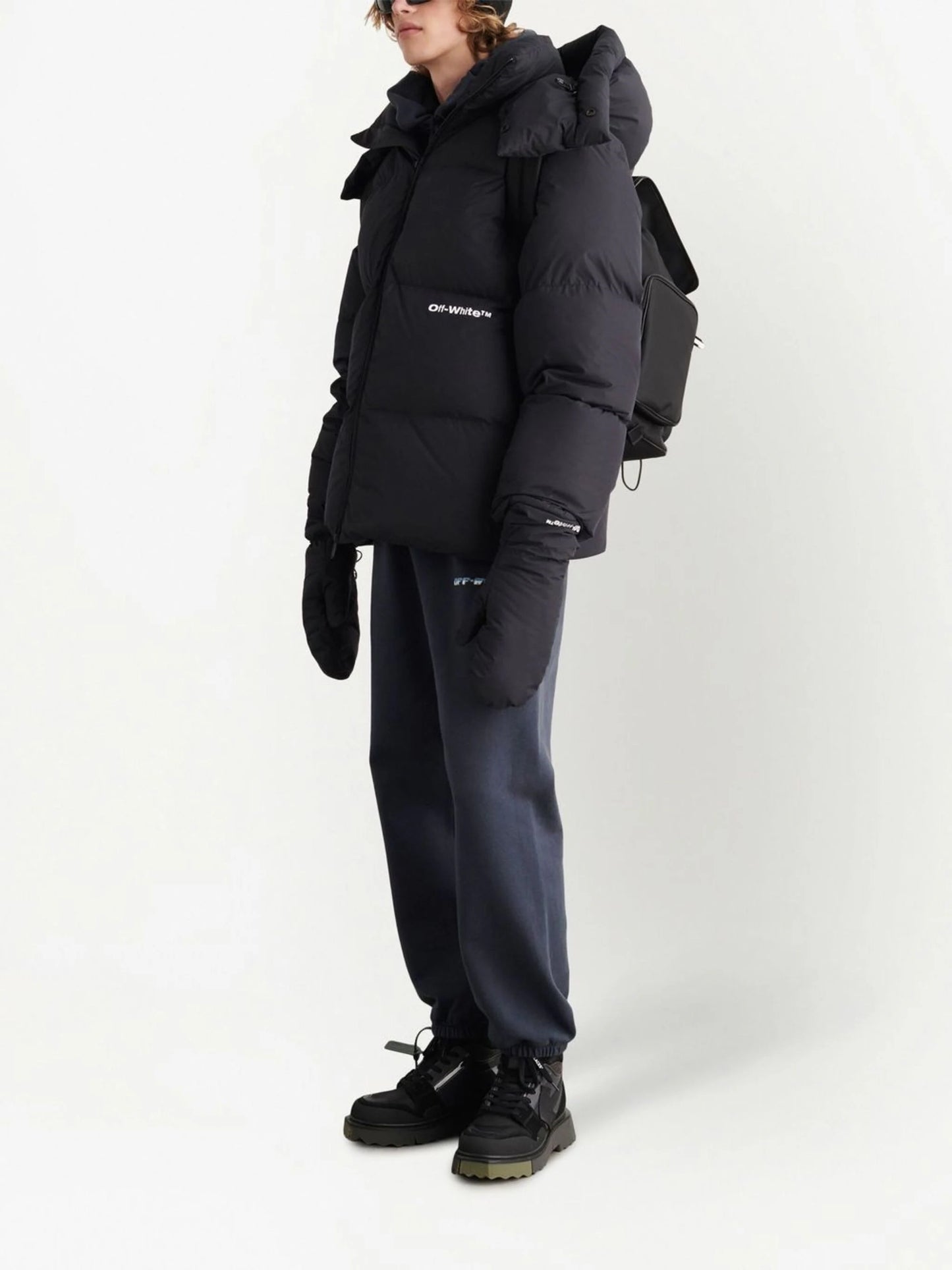 BOUNCE HOODED DOWN PUFFER BLACK WHITE