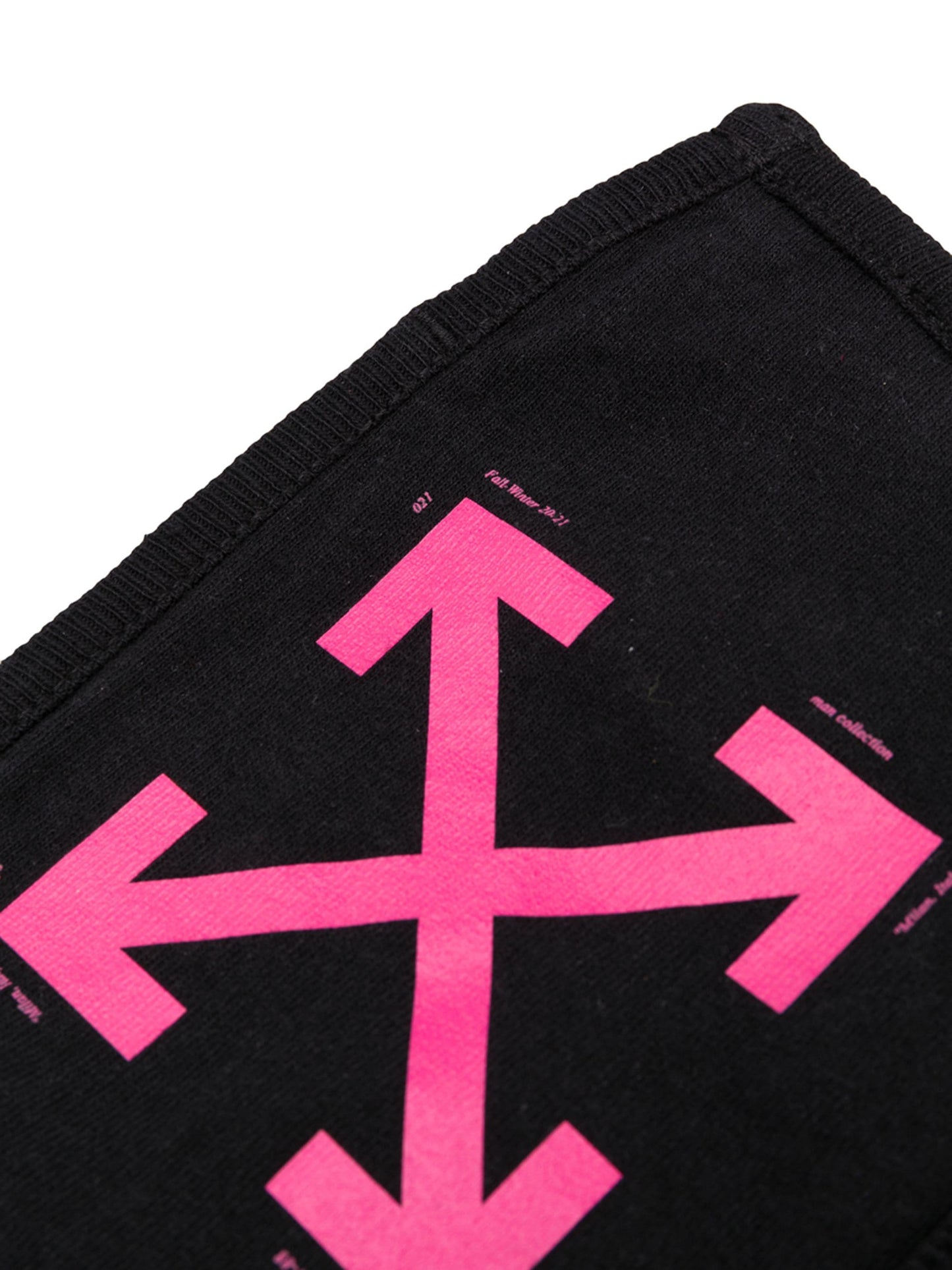 ARROW MASK BLACK FUCHSIA