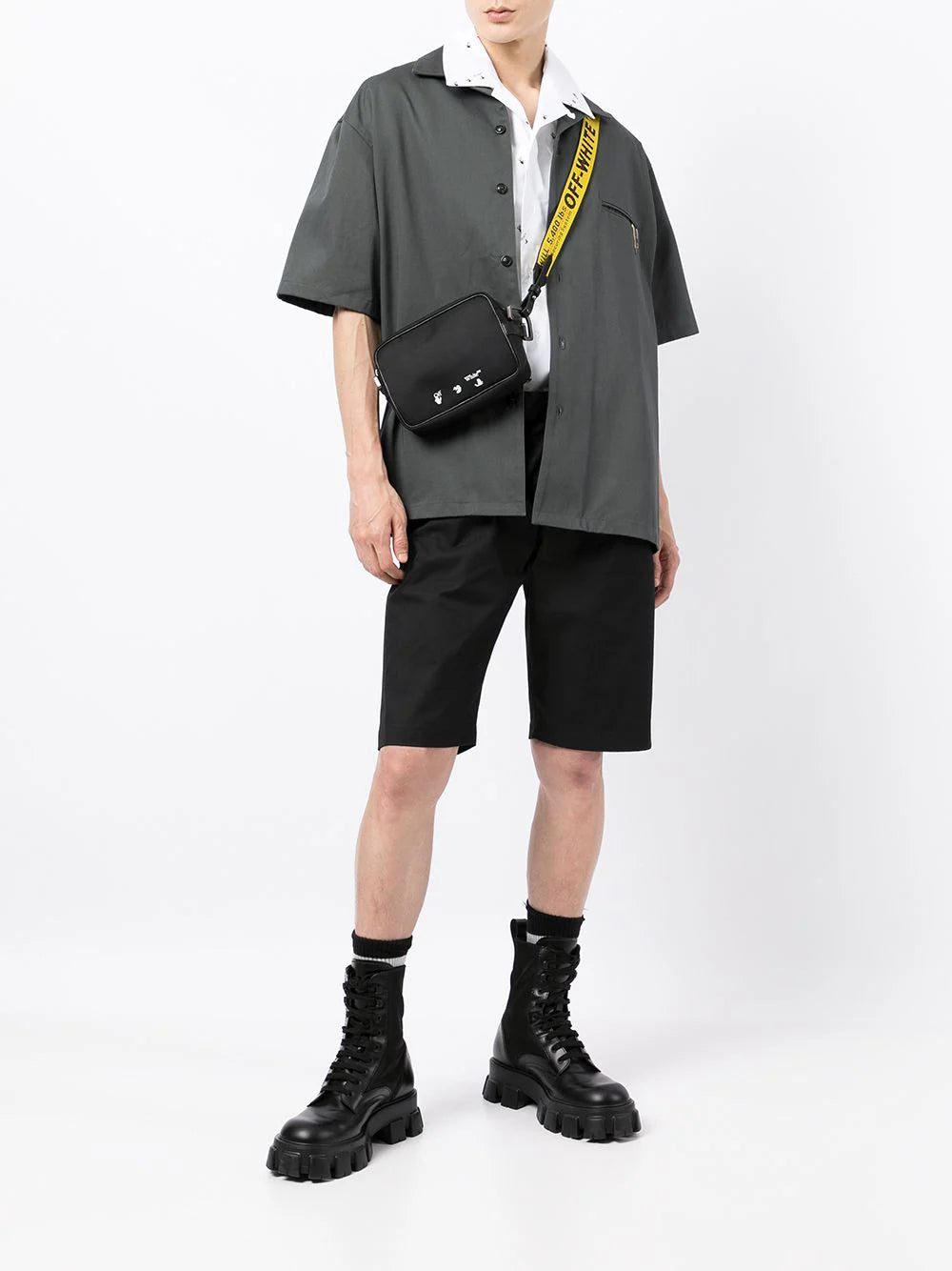 INDUSTRIAL BELT CHINO SHORTS BLACK WHITE