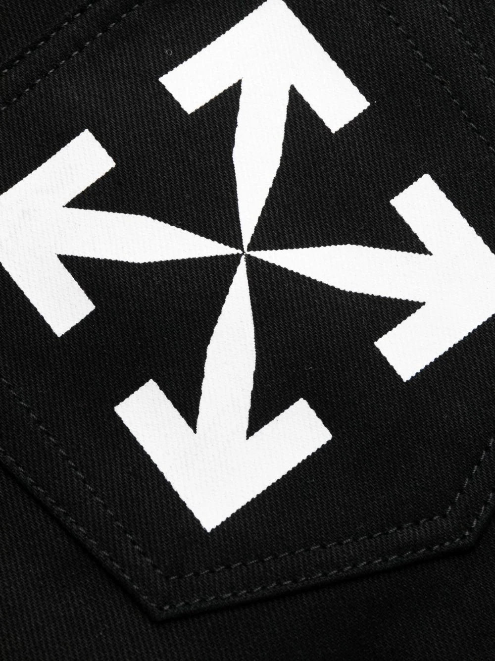 SINGLE ARROW SLIM JEANS BLACK WHITE