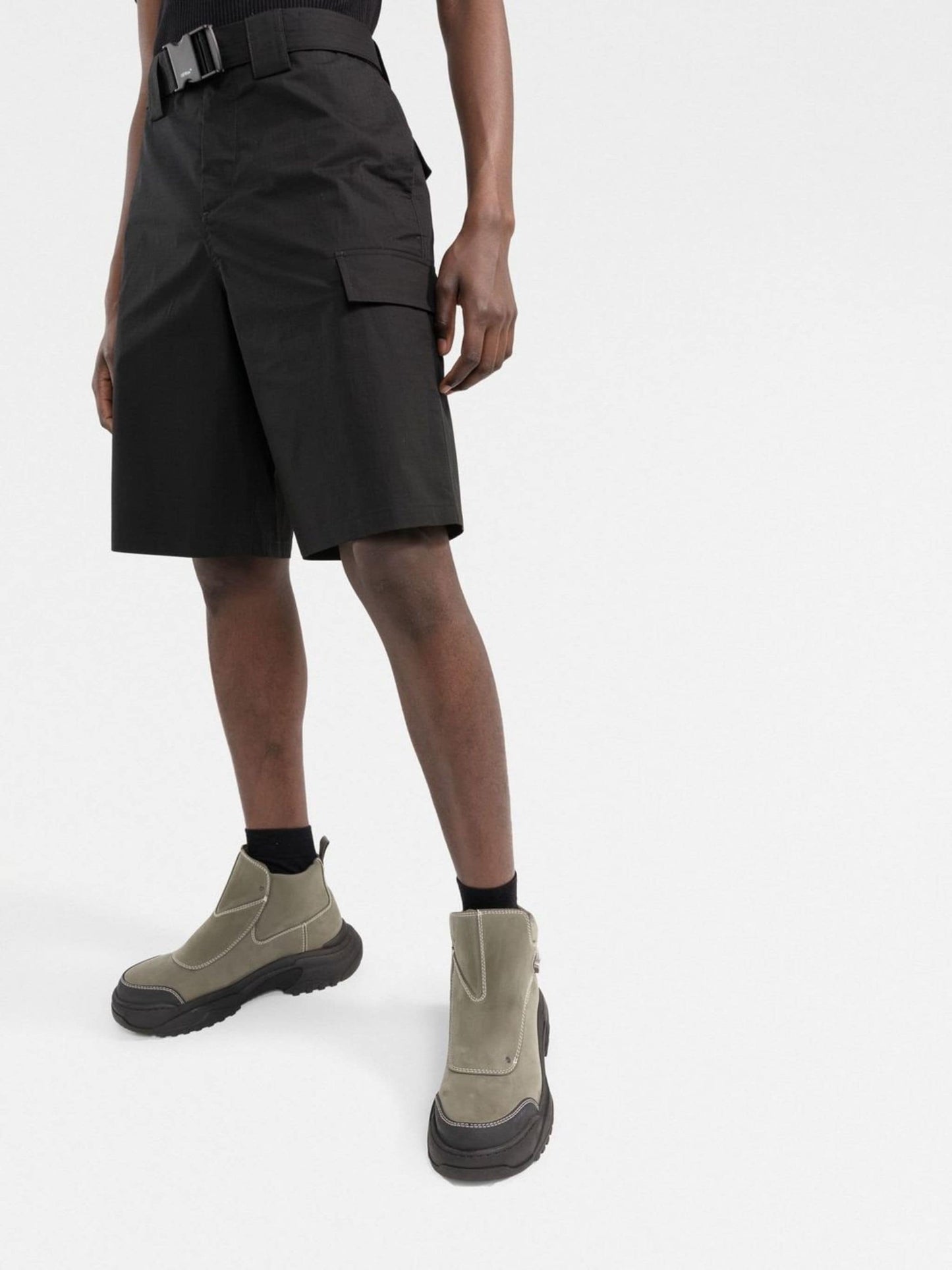 BUCKLE CARGO SHORTS BLACK NO COLOR